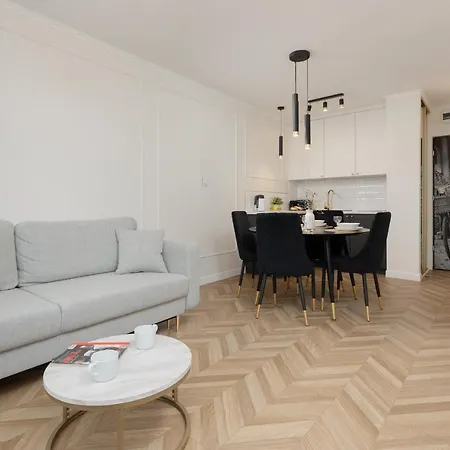 Daire Apartament With Ac Moniuszki By Renters *